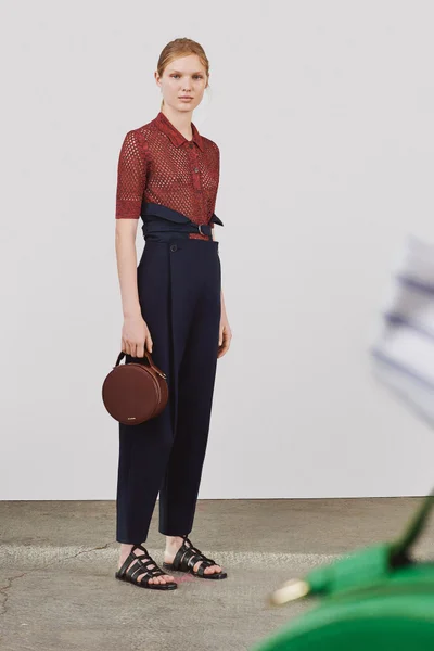 Look 27